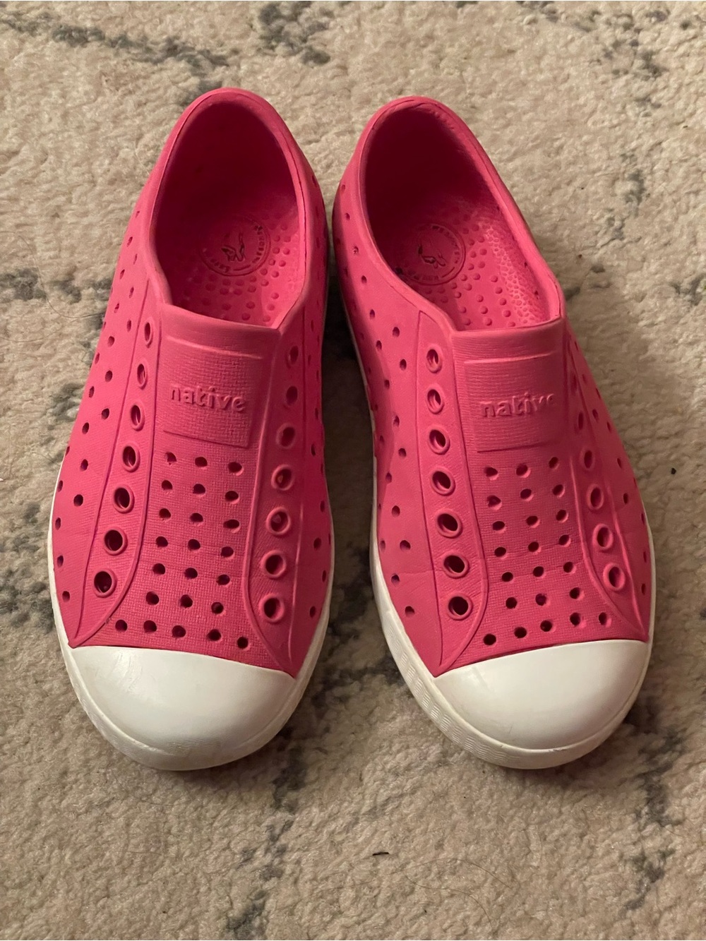 Natives c10 Hot Pink